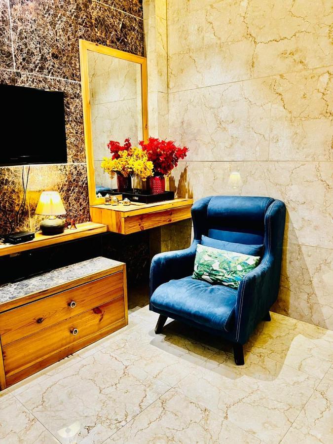 Divine Studios Rajouri Garden New Delhi Ngoại thất bức ảnh