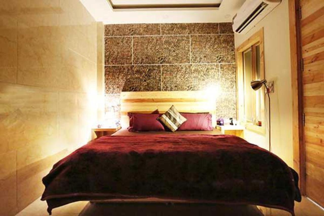 Divine Studios Rajouri Garden New Delhi Ngoại thất bức ảnh