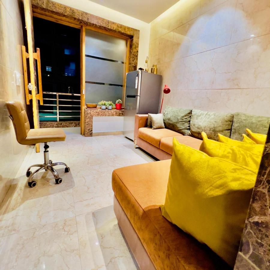 Divine Studios Rajouri Garden New Delhi Ngoại thất bức ảnh